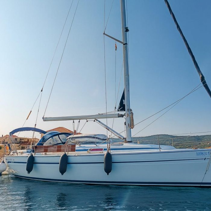 Ra | Bavaria 38 photo 3