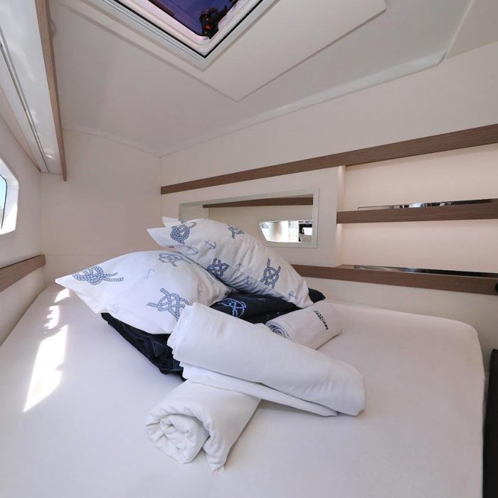 Felicitas II | Fountaine Pajot LUCIA 40 photo 27