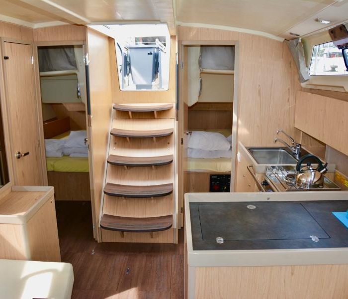 Honey | Oceanis 41.1 photo 6