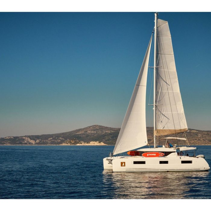 Gemini | Lagoon 46 photo 3
