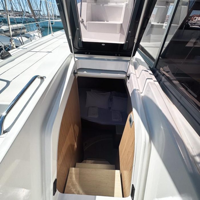 Grand Azure | Bali 4.6 - 5 + 1 cab. photo 6