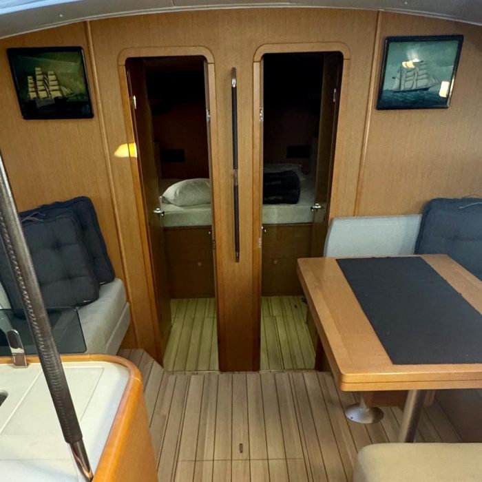 Premium | Jeanneau 53 photo 5