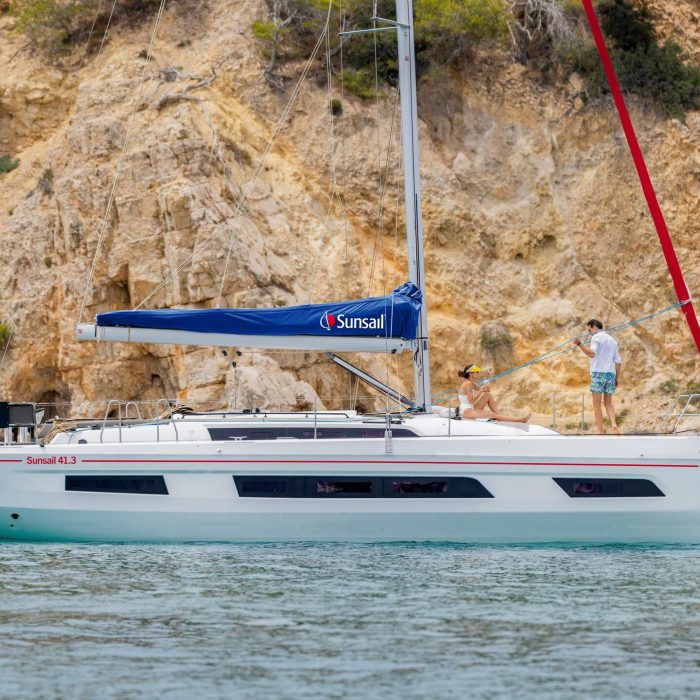 Sunsail 41.3 Premium Plus | Dufour 41 photo 3