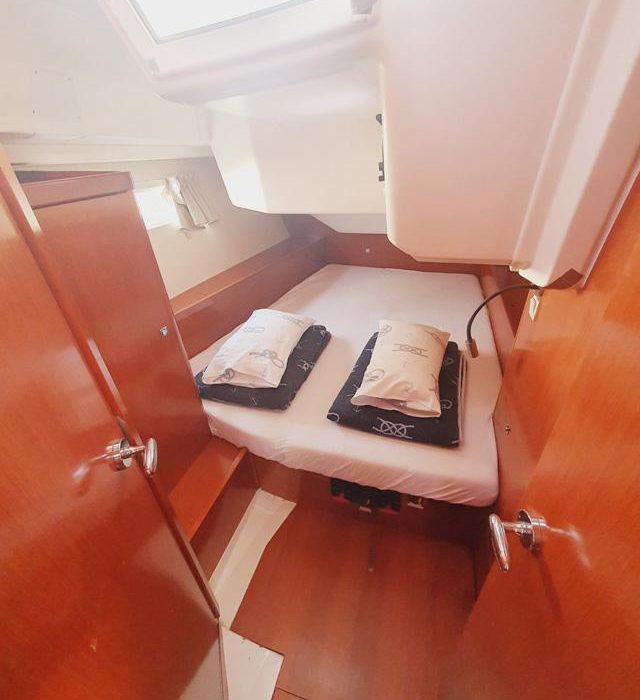 Mediterraneo | Oceanis 45 photo 10