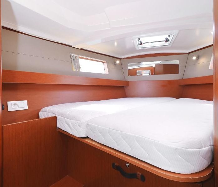 Seven | Oceanis 41.1 photo 92