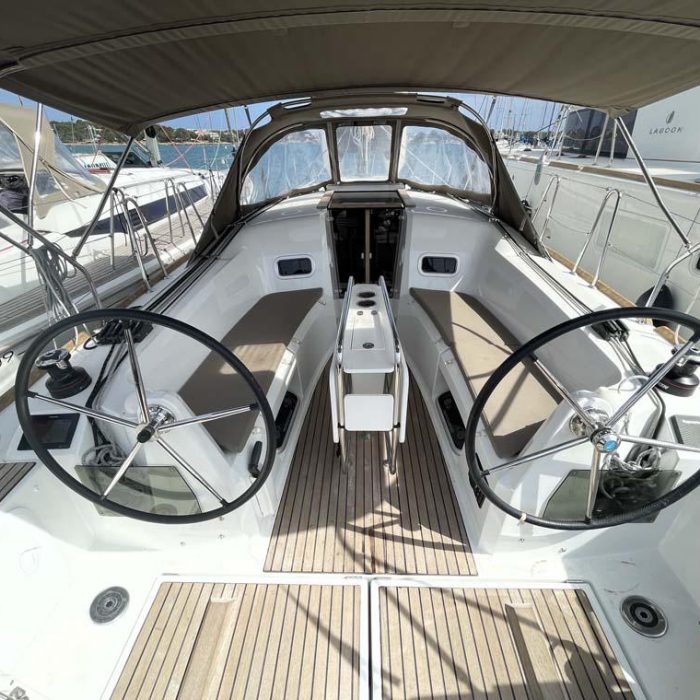 Castor | Sun Odyssey 349 - 3 cab. photo 2