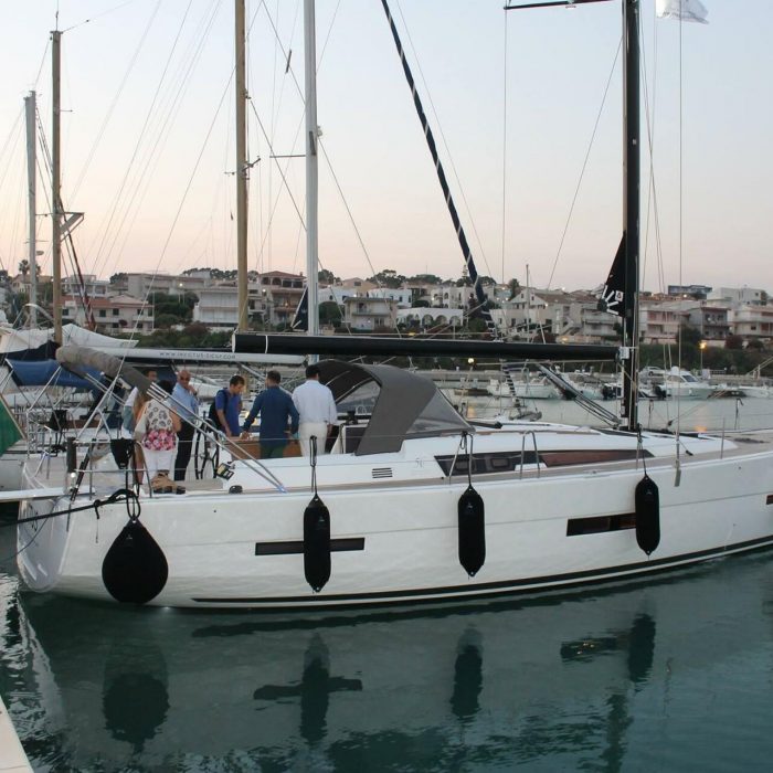 Invictus | Dufour 56 Exclusive photo 33