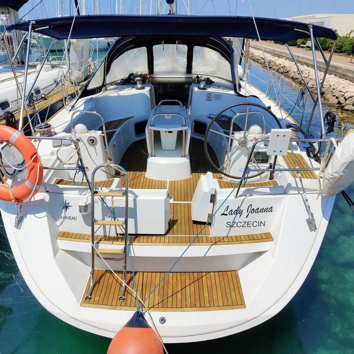 Lady Joanna | Sun Odyssey 49i photo 2