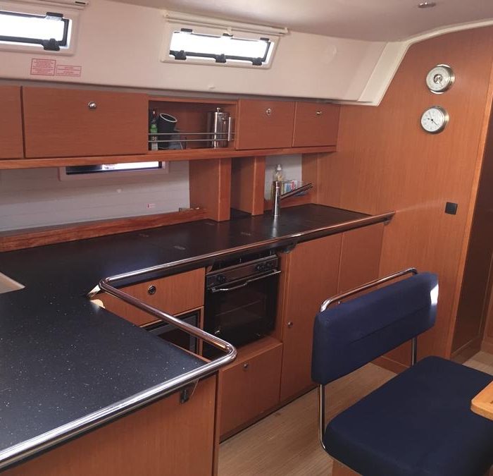 Estrella | Bavaria Cruiser 45 photo 9