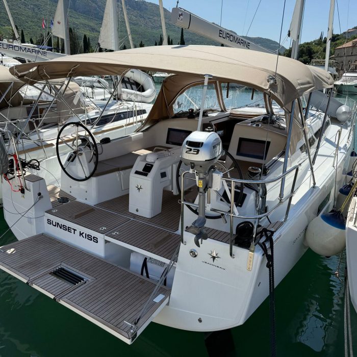 Sunset Kiss | Sun Odyssey 410 photo 1
