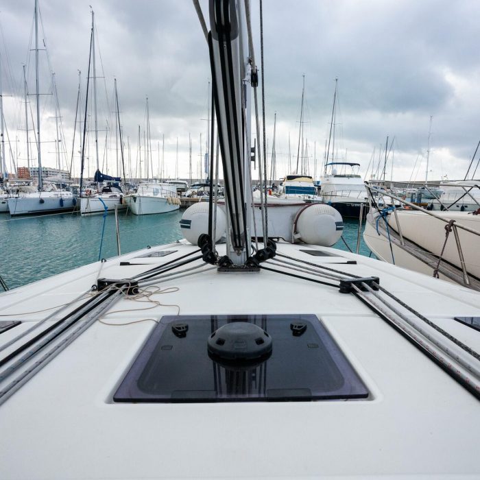Clio - Standard Line | Oceanis 40.1 photo 2