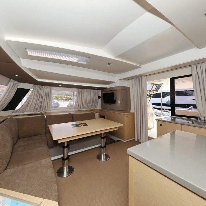 Feeling Free | Fountaine Pajot Saba 50 photo 25