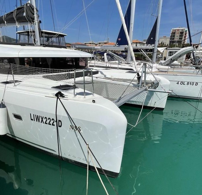 Bellatrix | Lagoon 42 photo 8