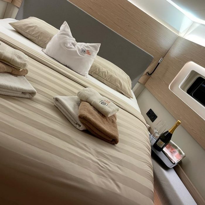 White Bird | Oceanis Yacht 54 photo 29