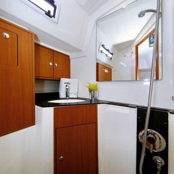 Julia III | Bavaria Cruiser 45 photo 21