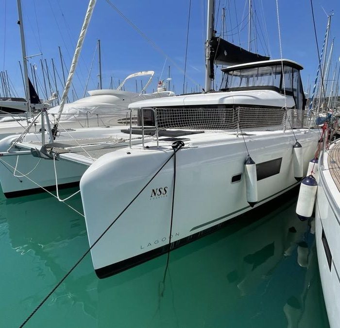 Bellatrix | Lagoon 42 photo 3