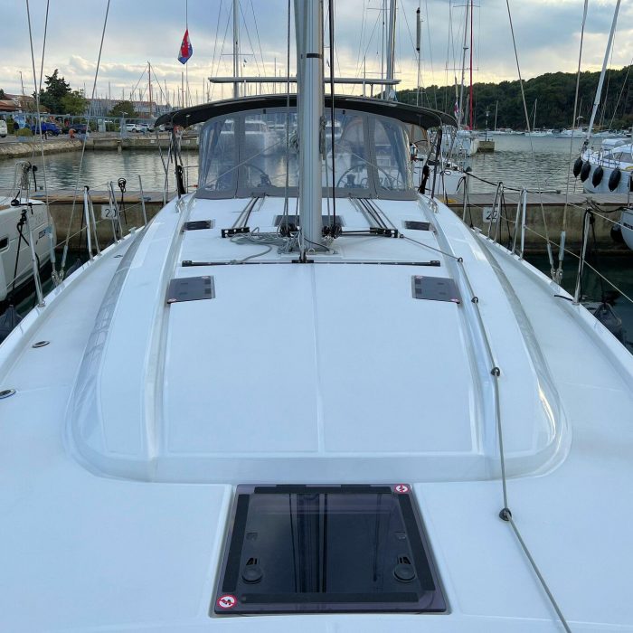 Christine | Oceanis 40.1 photo 3