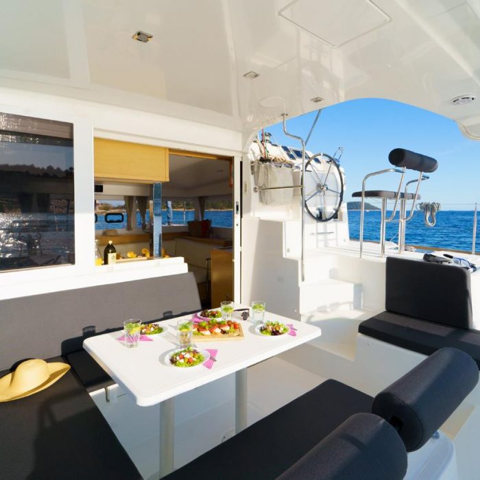 White Pearl | Lagoon 39 photo 12