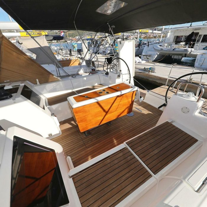Horido | Dufour 460 GL photo 4