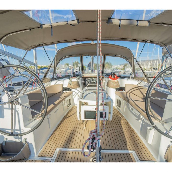Mayflower | Sun Odyssey 519 photo 3