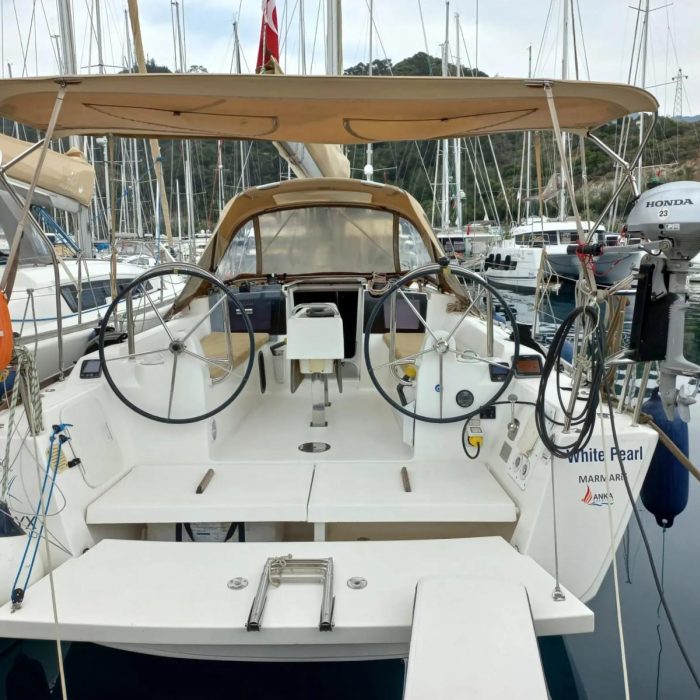 White Pearl | Dufour 350 Grand Large photo 1