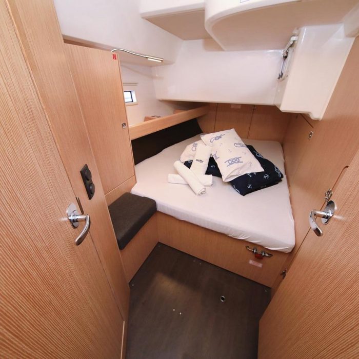 Saphir | Bavaria Cruiser 46 photo 21