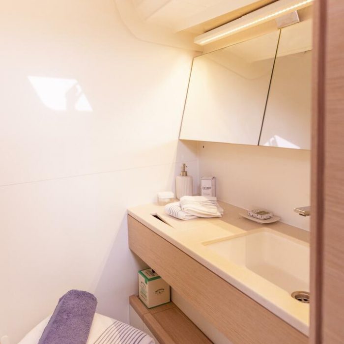 Asteria | Dufour 41 photo 50