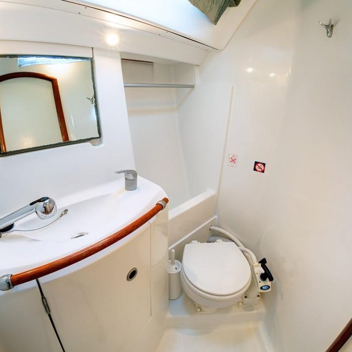 Argo | Oceanis 393 photo 15