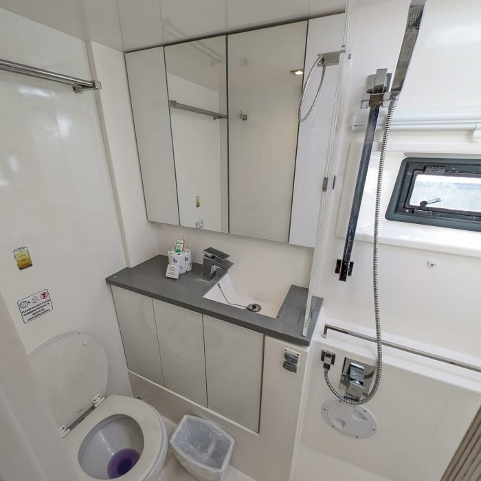 Salty Kiss | Leopard 45 photo 13