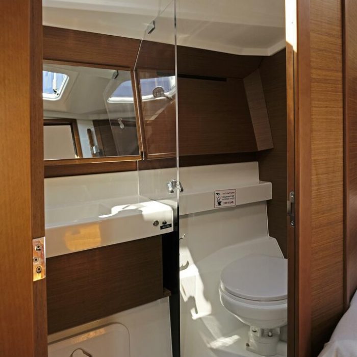 Bella Ciao | Sun Odyssey 410 photo 11