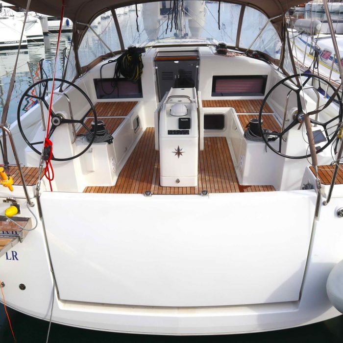Diamond | Sun Odyssey 440 photo 8 Diamond | Sun Odyssey 440 photo 8