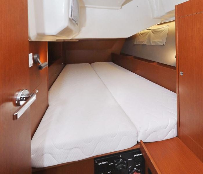Seven | Oceanis 41.1 photo 85