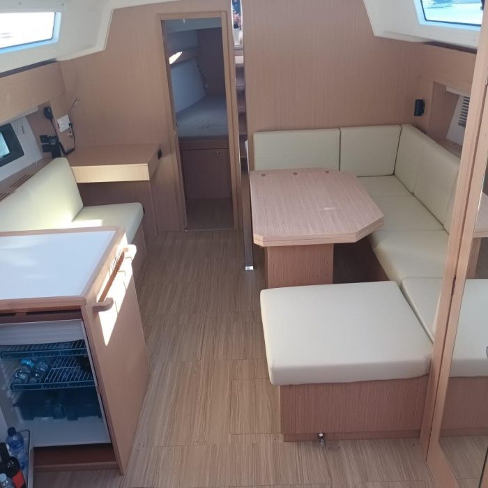 NEW Gioia | Bavaria C42 photo 14