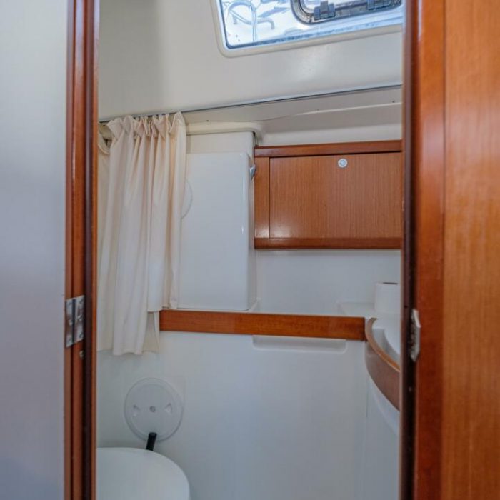 Belamour | Oceanis 43 photo 18