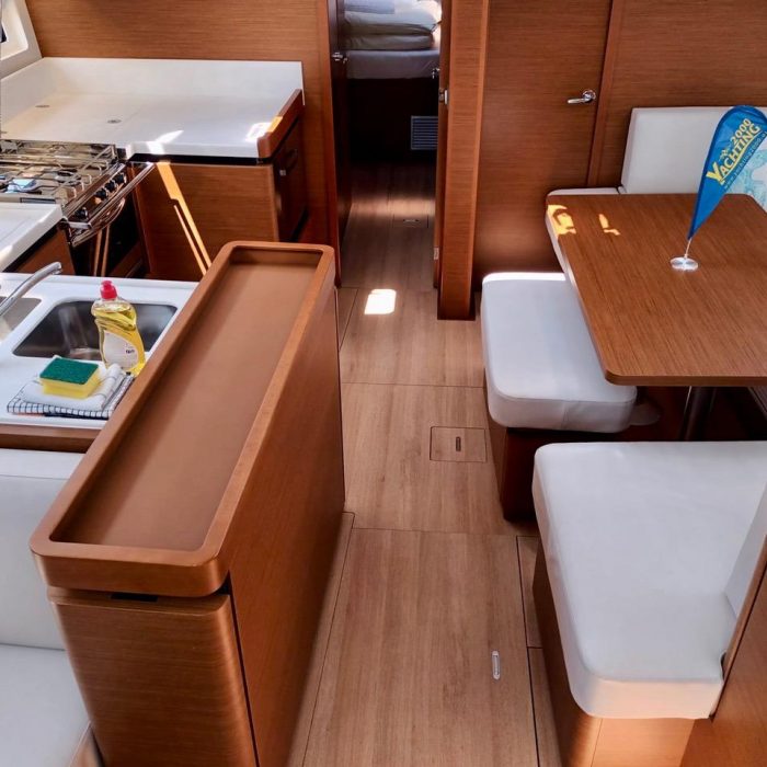 MA CHERIE | Sun Odyssey 490 photo 8