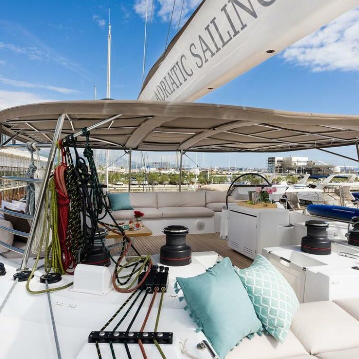 Opal | Lagoon 620 photo 25
