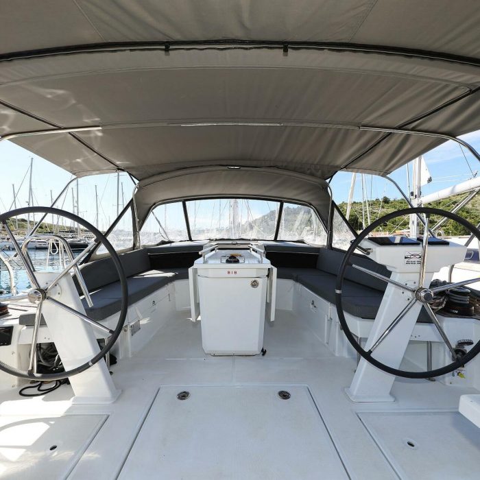 Zeppelin | Oceanis 46.1 photo 3