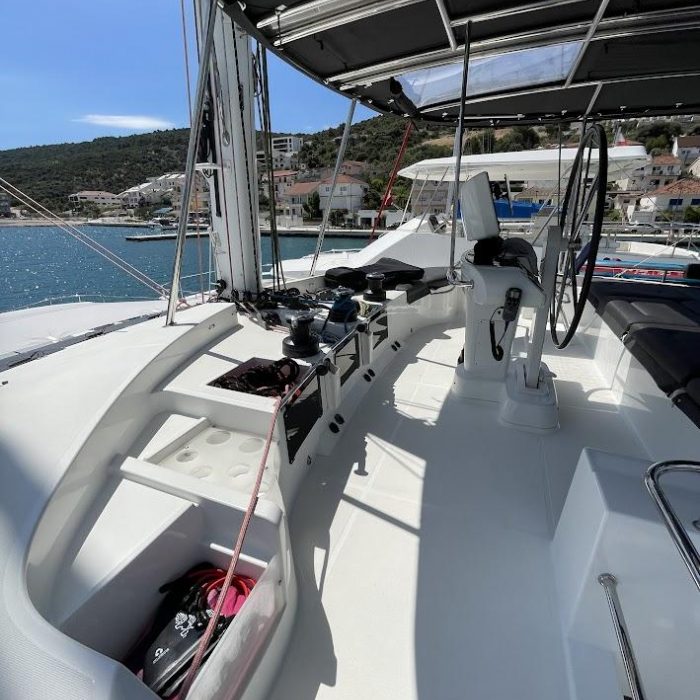 DISCOVERY I | Lagoon 52F photo 8