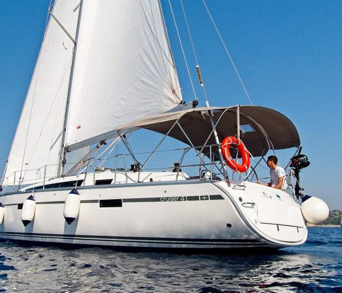 MH 60 | Bavaria Cruiser 41 photo 1