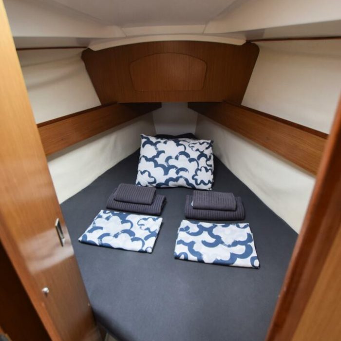 Carmen | Sun Odyssey 32i photo 9