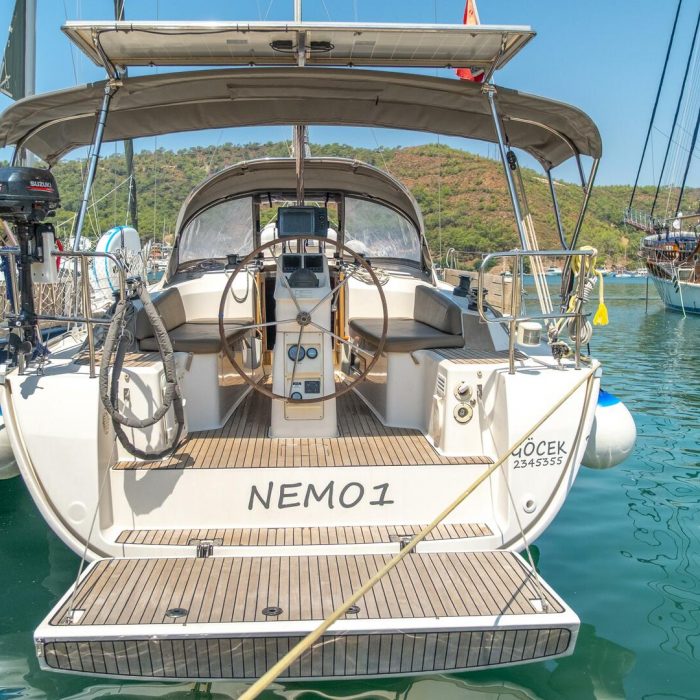 Classic | Bavaria 33 Cruiser photo 3