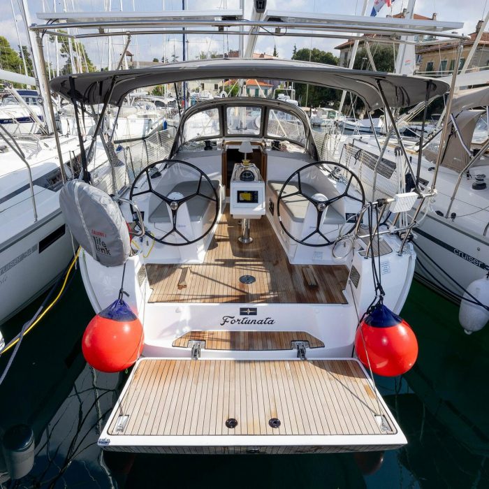 Fortunata | Bavaria Cruiser 37 Style photo 6