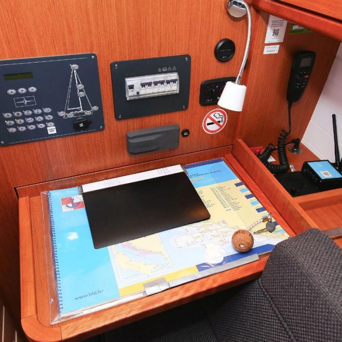 Bella Angelina | Bavaria Cruiser 37 photo 18