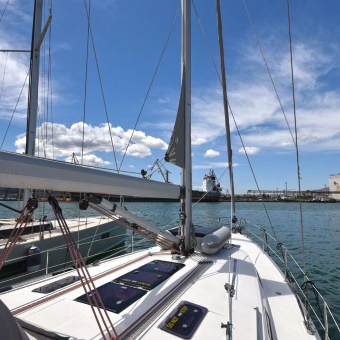 Nouvelle Vague | Bavaria Cruiser 45 photo 3