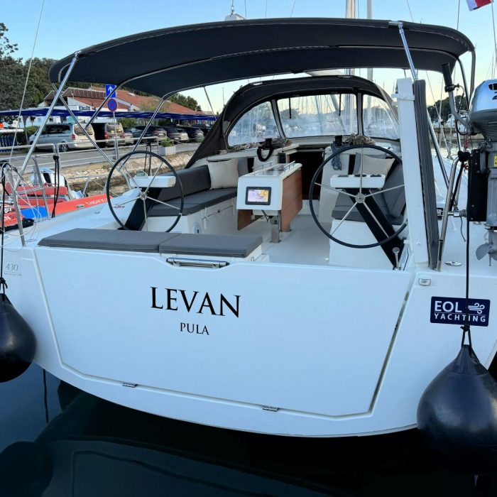 Levan | Dufour 430 photo 21