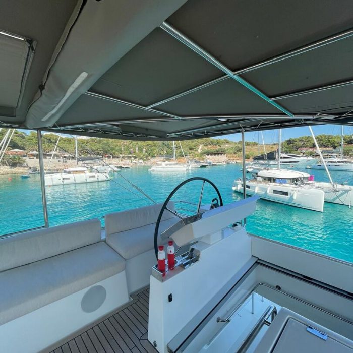 ADRIATIC TIGER | Lagoon 620 photo 8