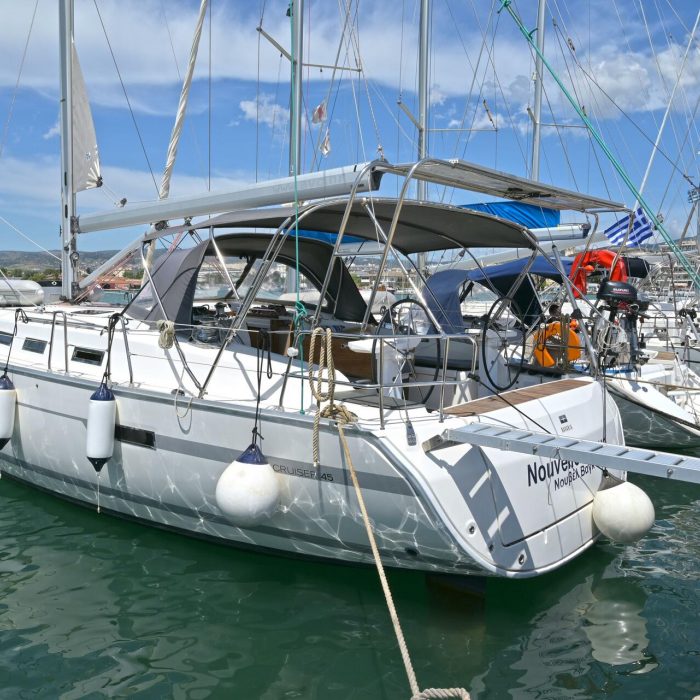 Nouvelle Vague | Bavaria Cruiser 45 photo 5