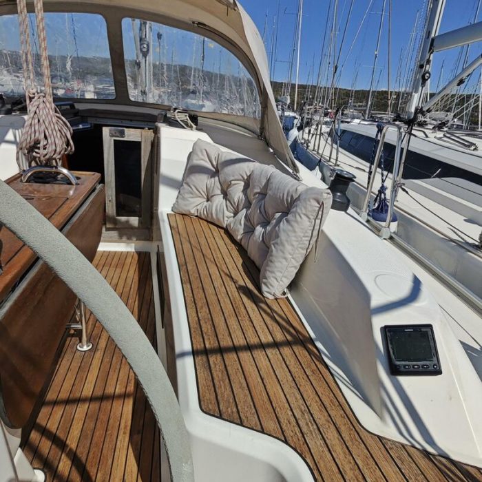 Burin | Bavaria Cruiser 33 photo 10