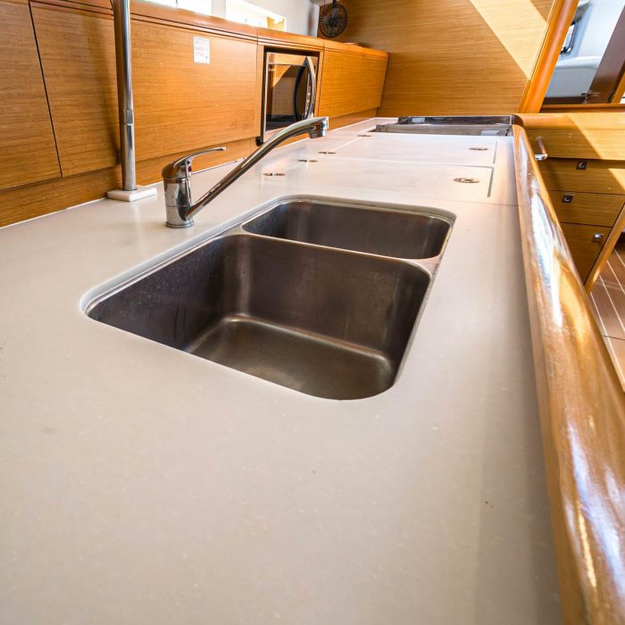 Elise af Sweden | Sun Odyssey 519 - 5 cab. photo 24