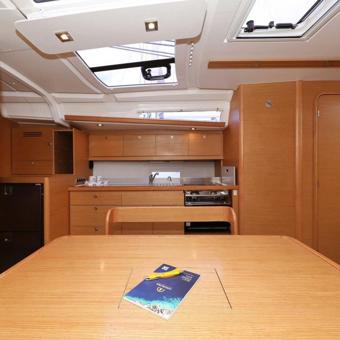 Adriatic Office | Dufour 430 GL photo 18